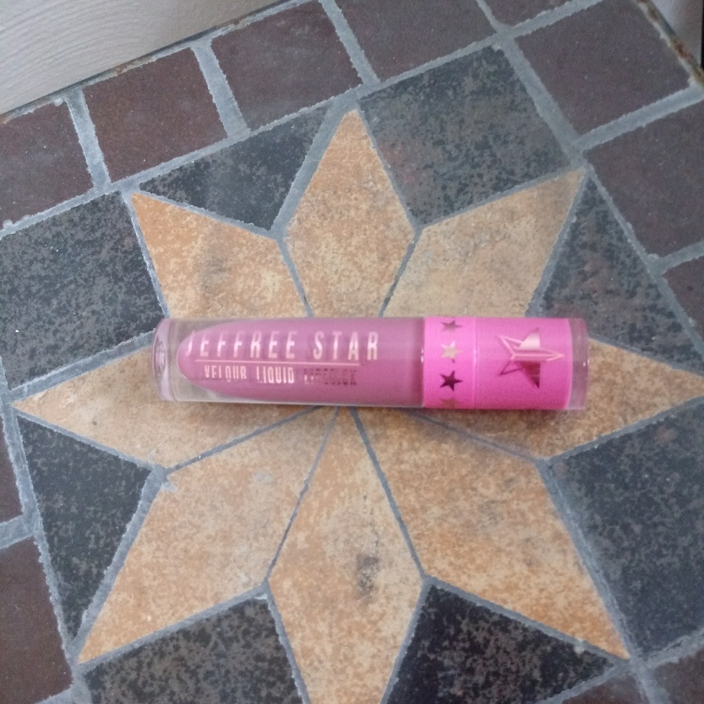 Jeffree star velour liquid lipstick